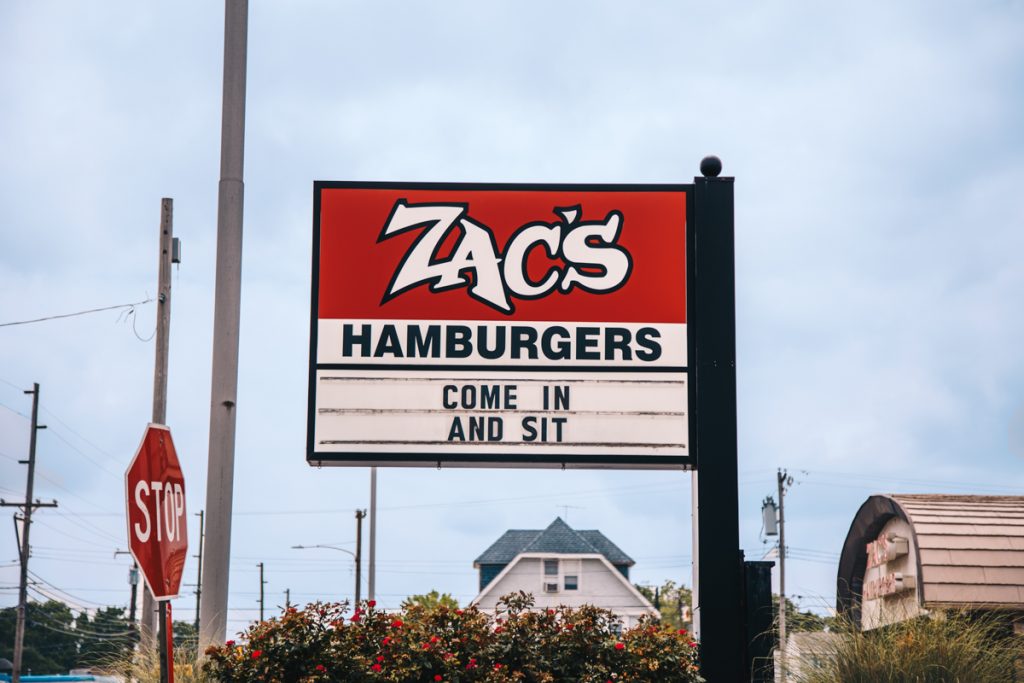 Zac's Hamburgers Opens in Lincoln Financial Field